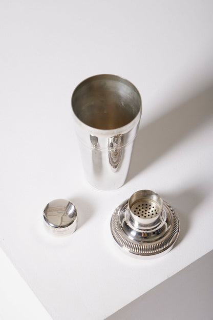 SILVER METAL SHAKER