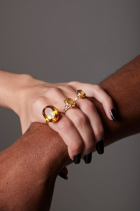 GOLD AND CITRINE RING