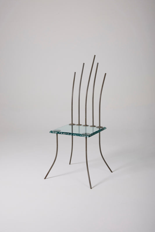 Chaise en métal et verre