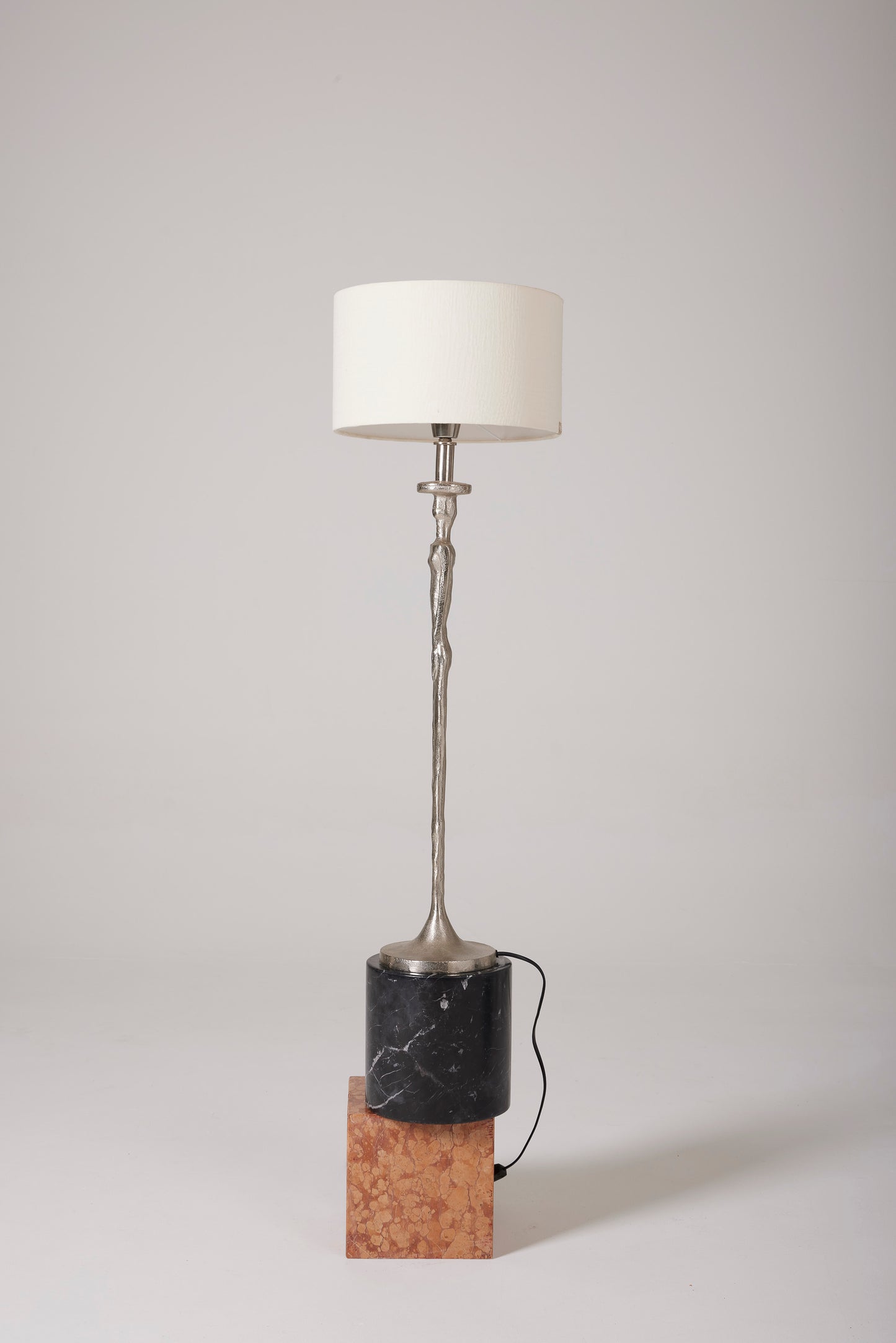 ANTHROPOMORPHIC WOMAN LAMP