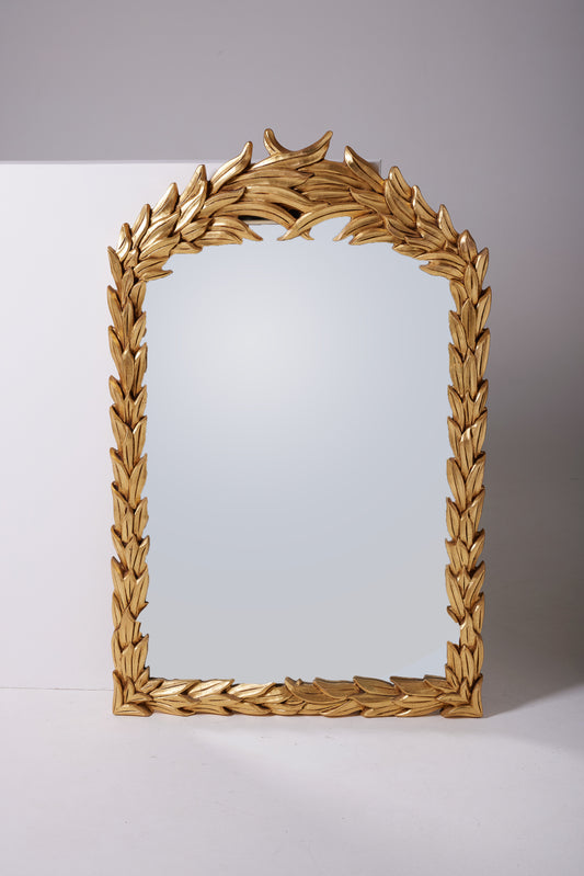 MIROIR EN BOIS SCULPTÉ DORÉ