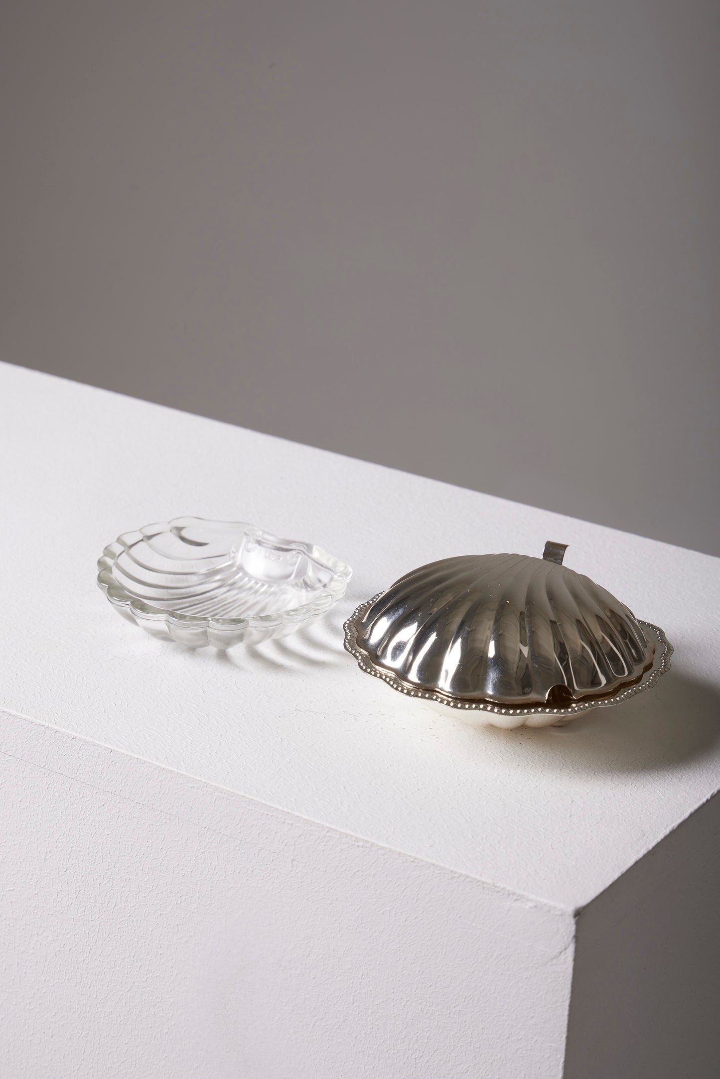 SHELL BUTTER DISH