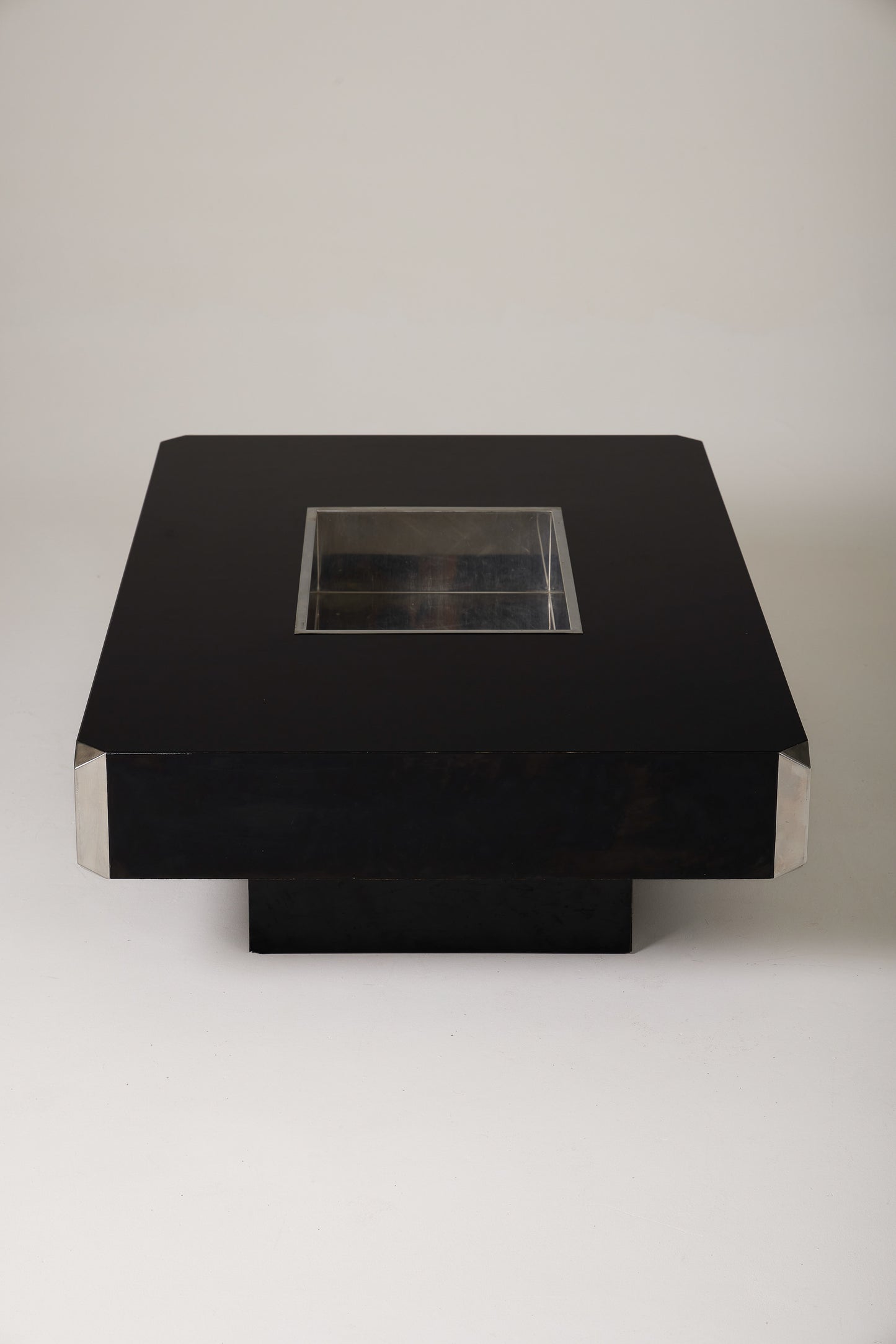 BLACK COFFEE TABLE “BAR TRV” WILLY RIZZO