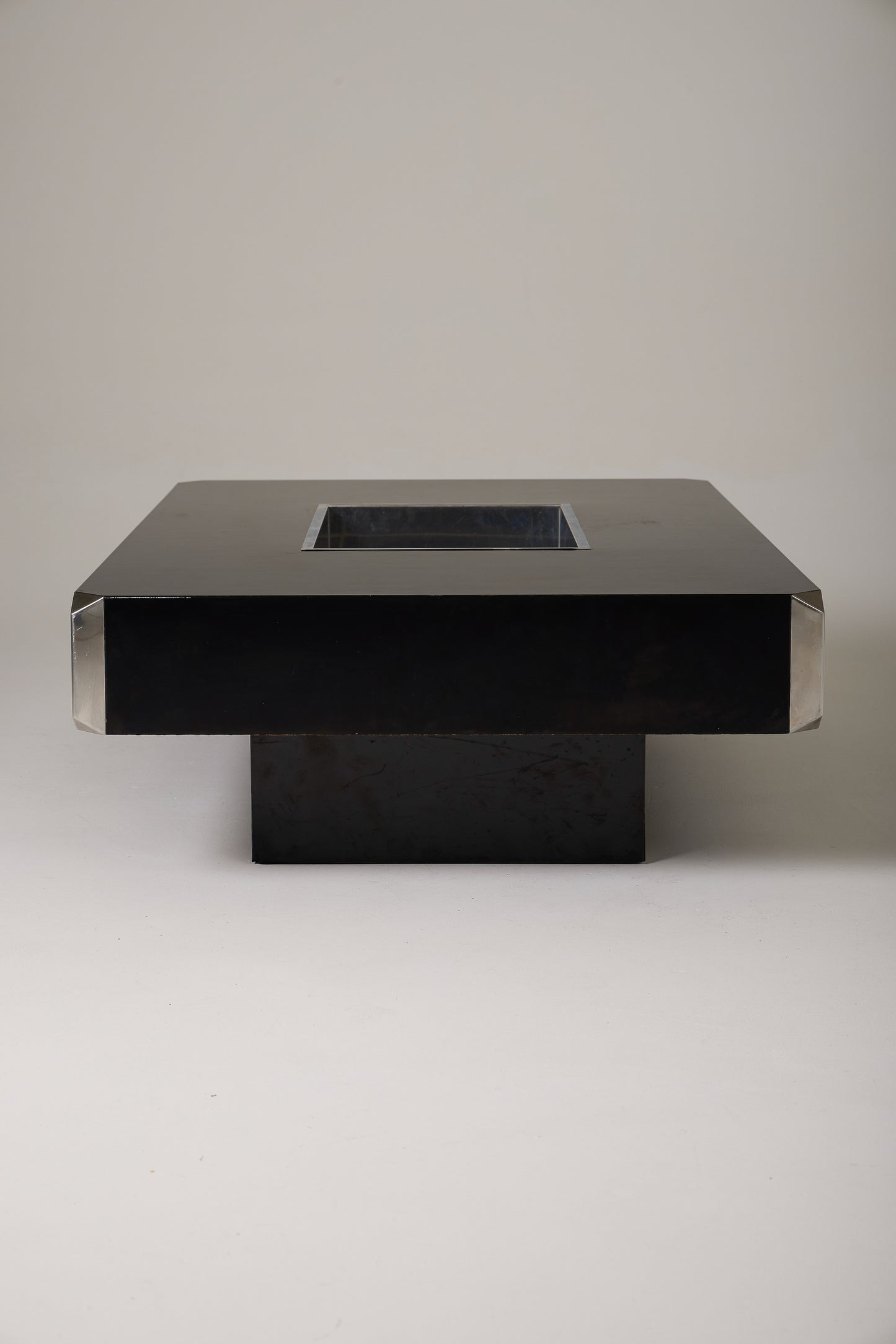 BLACK COFFEE TABLE “BAR TRV” WILLY RIZZO