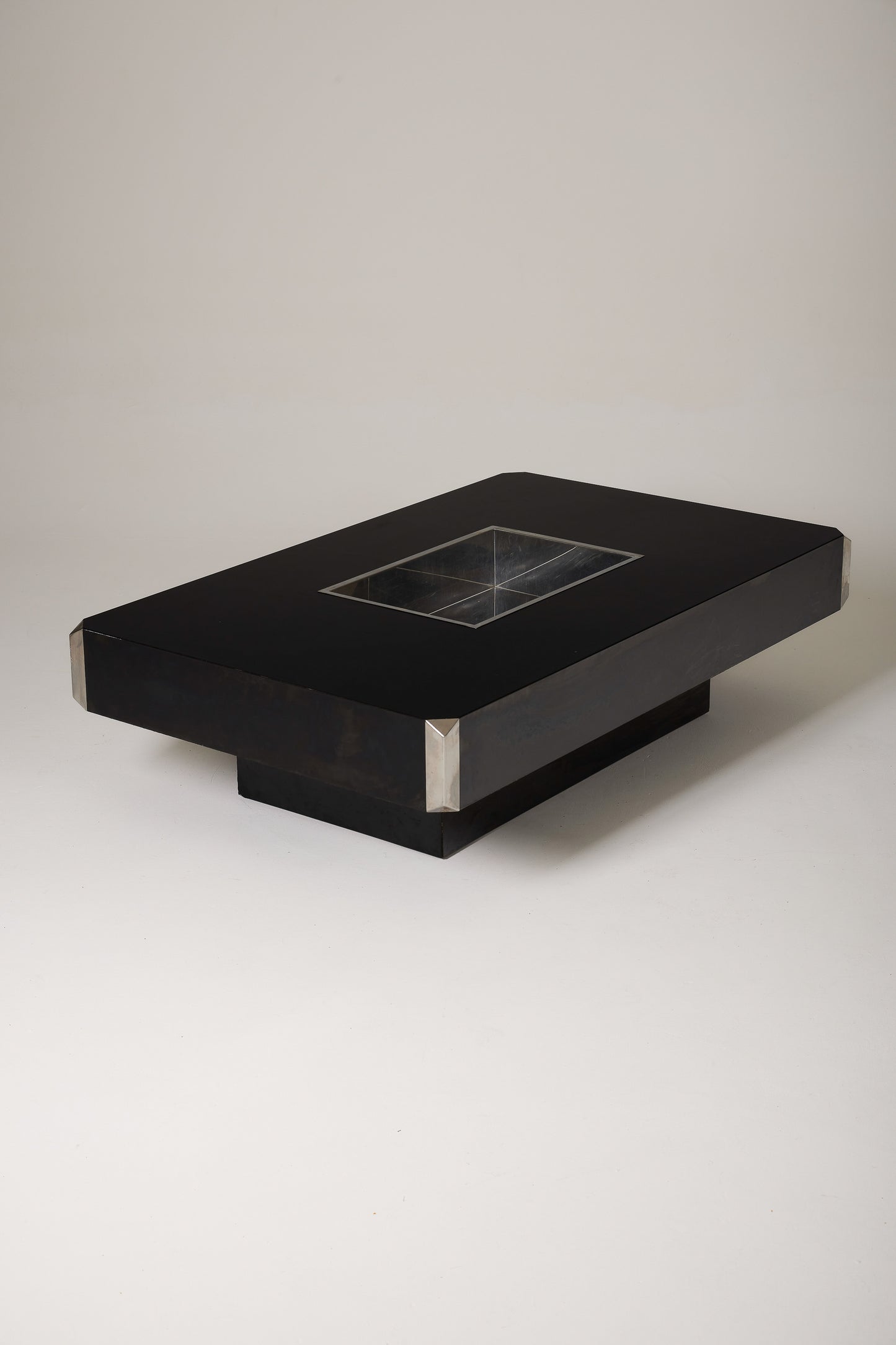 BLACK COFFEE TABLE “BAR TRV” WILLY RIZZO