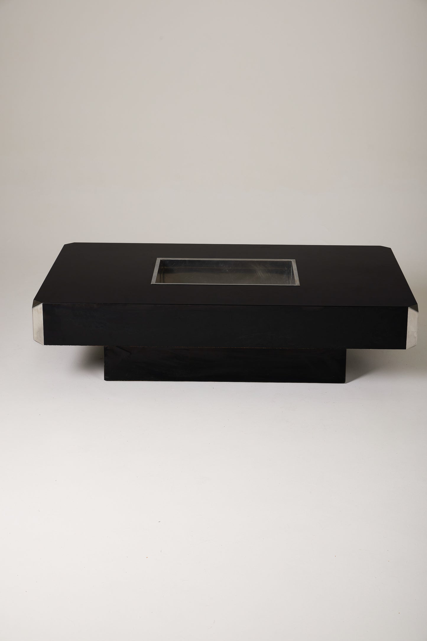 BLACK COFFEE TABLE “BAR TRV” WILLY RIZZO