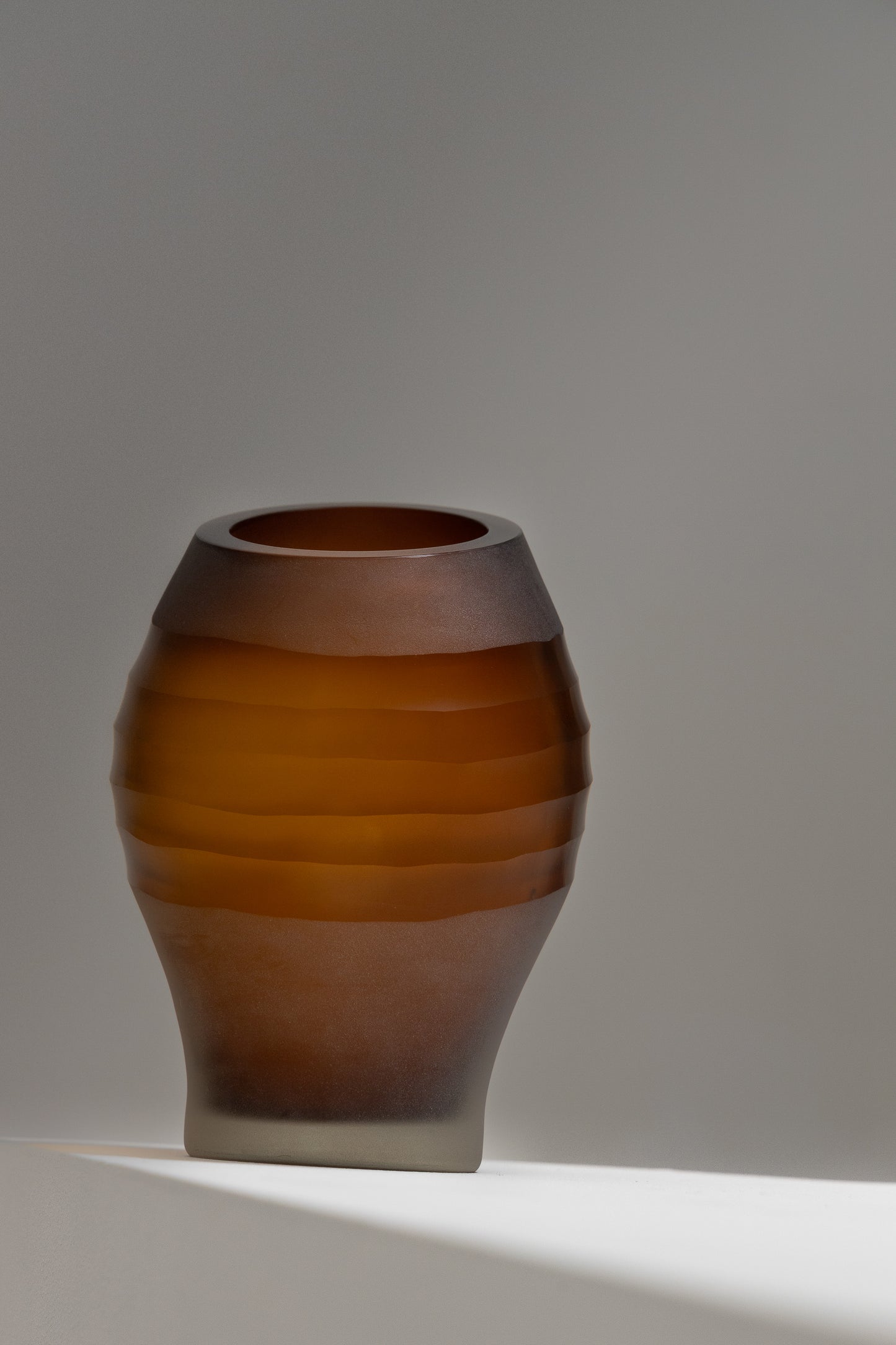 VASE EN VERRE DÉPOLI