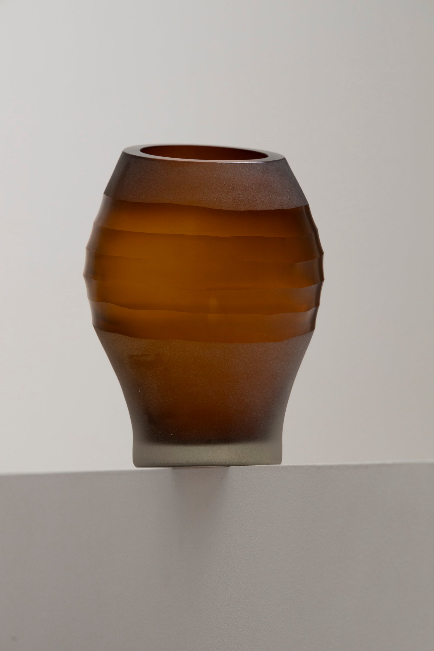 VASE EN VERRE DÉPOLI