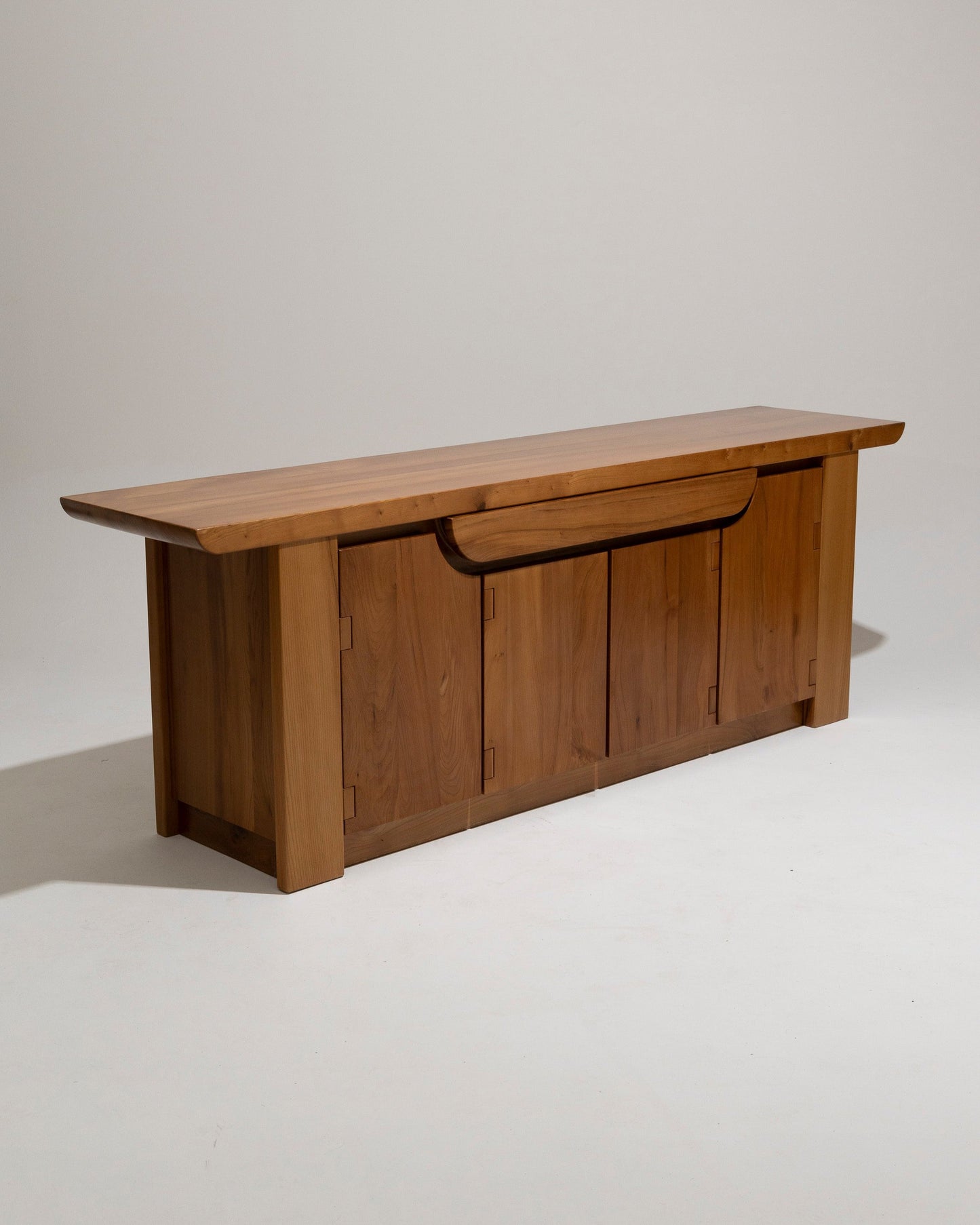 SOLID ELM SIDEBOARD, LUIGI GORGONI, 1980s 