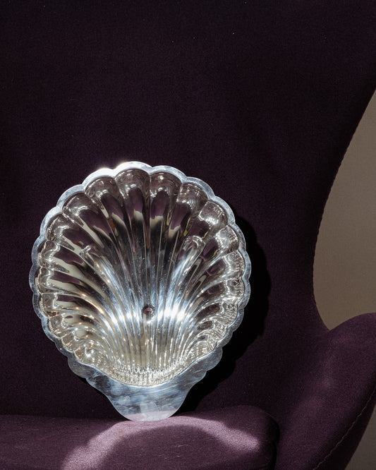 Metal shell-shaped fruit bowl, 1970s