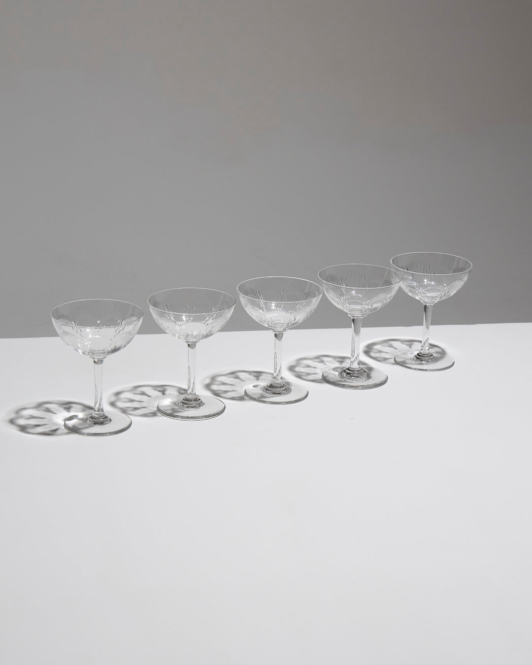 Conjunto de 5 tazas de champán de cristal, Baccarat, 1930s