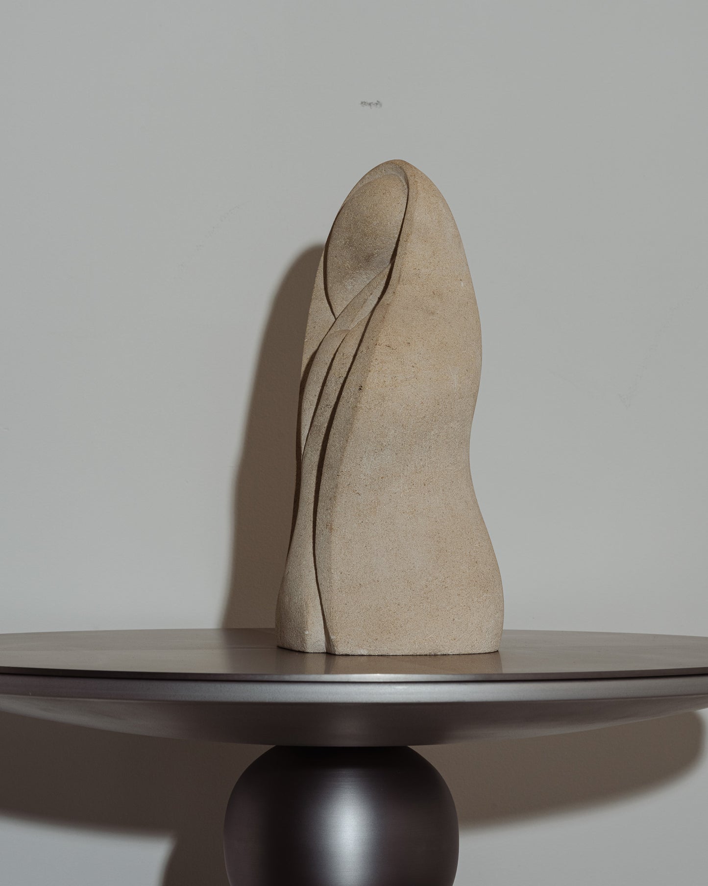 SCULPTURE EN PIERRE DE TRAVERTIN, ALBERT TORMOS, 1980s