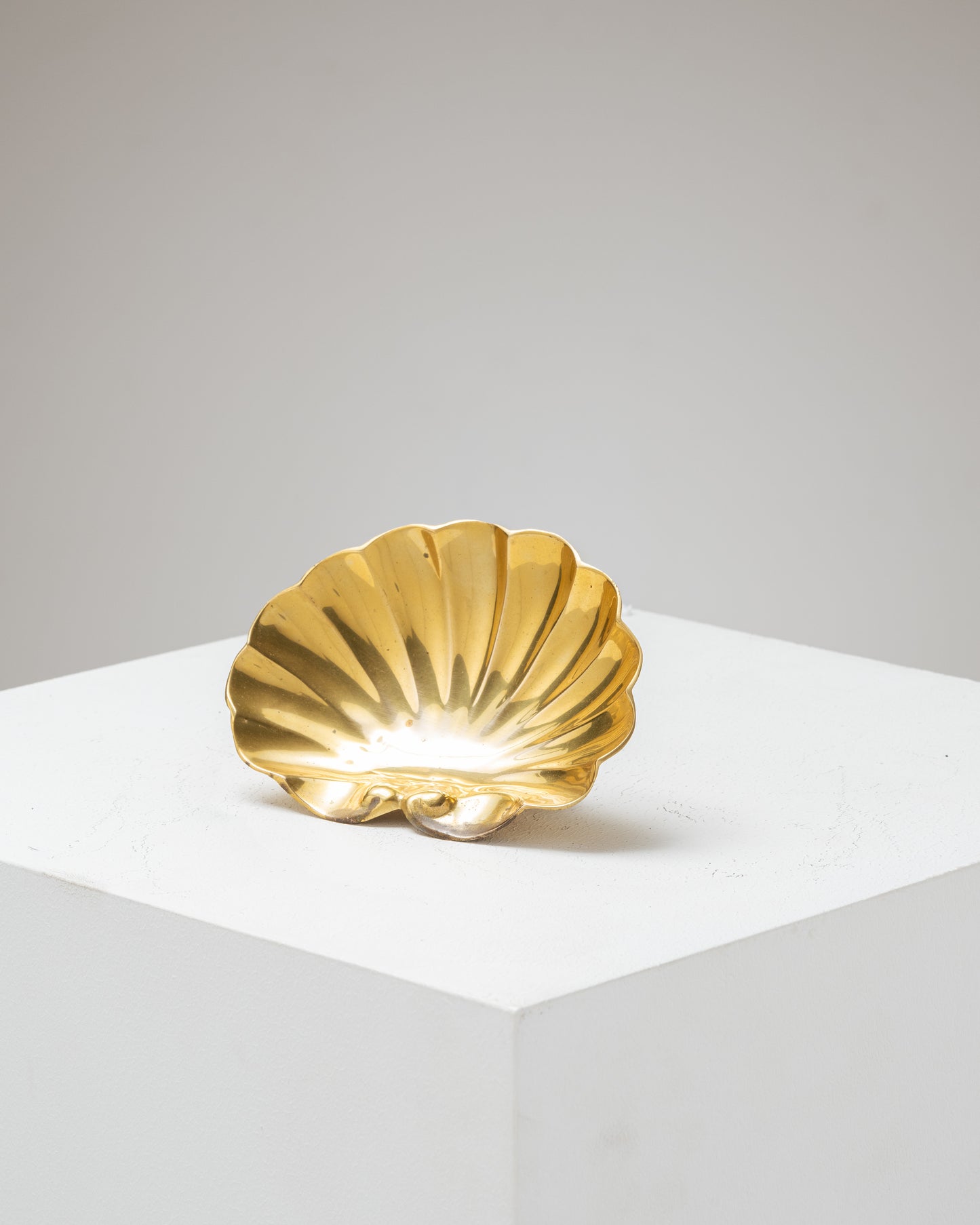 Brass shell-formed catchall, 1960s