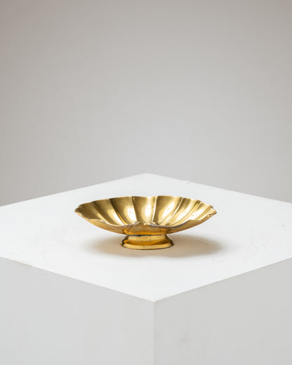 Brass shell-formed catchall, 1960s