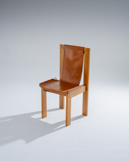 PAIRE DE CHAISES EN ORME ET CUIR, LUIGI GORGONI, 1970s