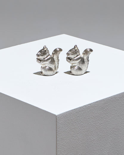 Squirrel-shaped salt and pepper shaker set in silver-plated metal, 1960s 