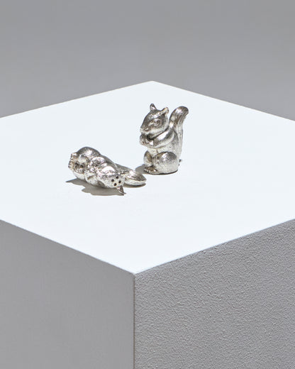 Squirrel-shaped salt and pepper shaker set in silver-plated metal, 1960s 