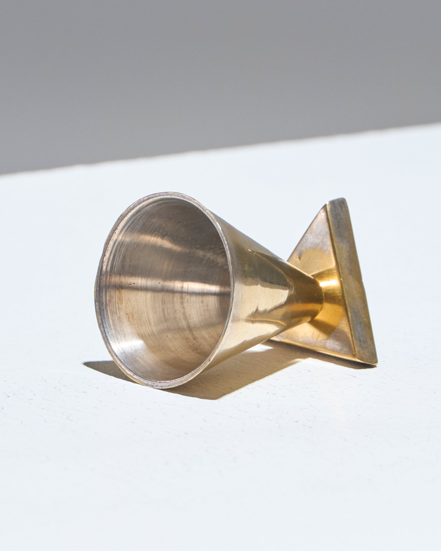 SET DE 4 COQUETIERS GÉOMÉTRIQUES EN LAITON, 1970s