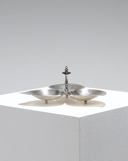 SERVITEUR TRIPLE FEUILLE EN MÉTAL ARGENTÉ, 1950s