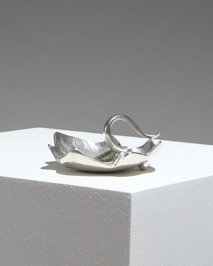 TIN LEAF POCKET TRAY, 1960s 