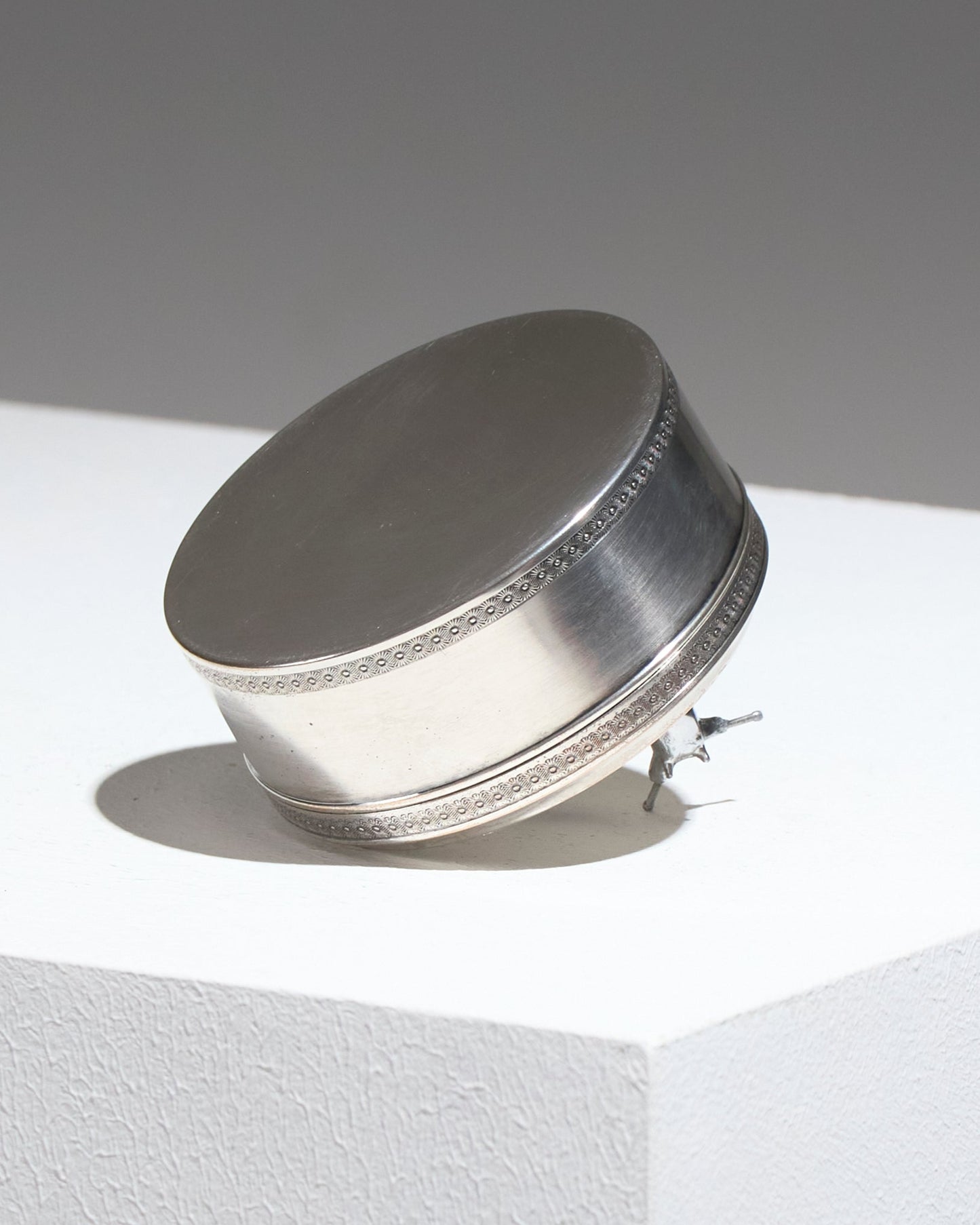 Small silver-plated metal snail box, 1960s 