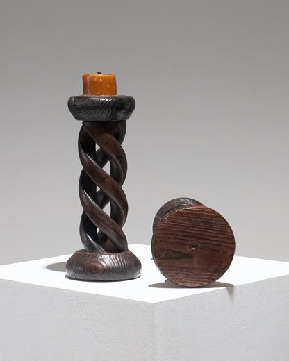 PAIRE DE BOUGEOIRS EN BOIS TORSADÉ, 1950s