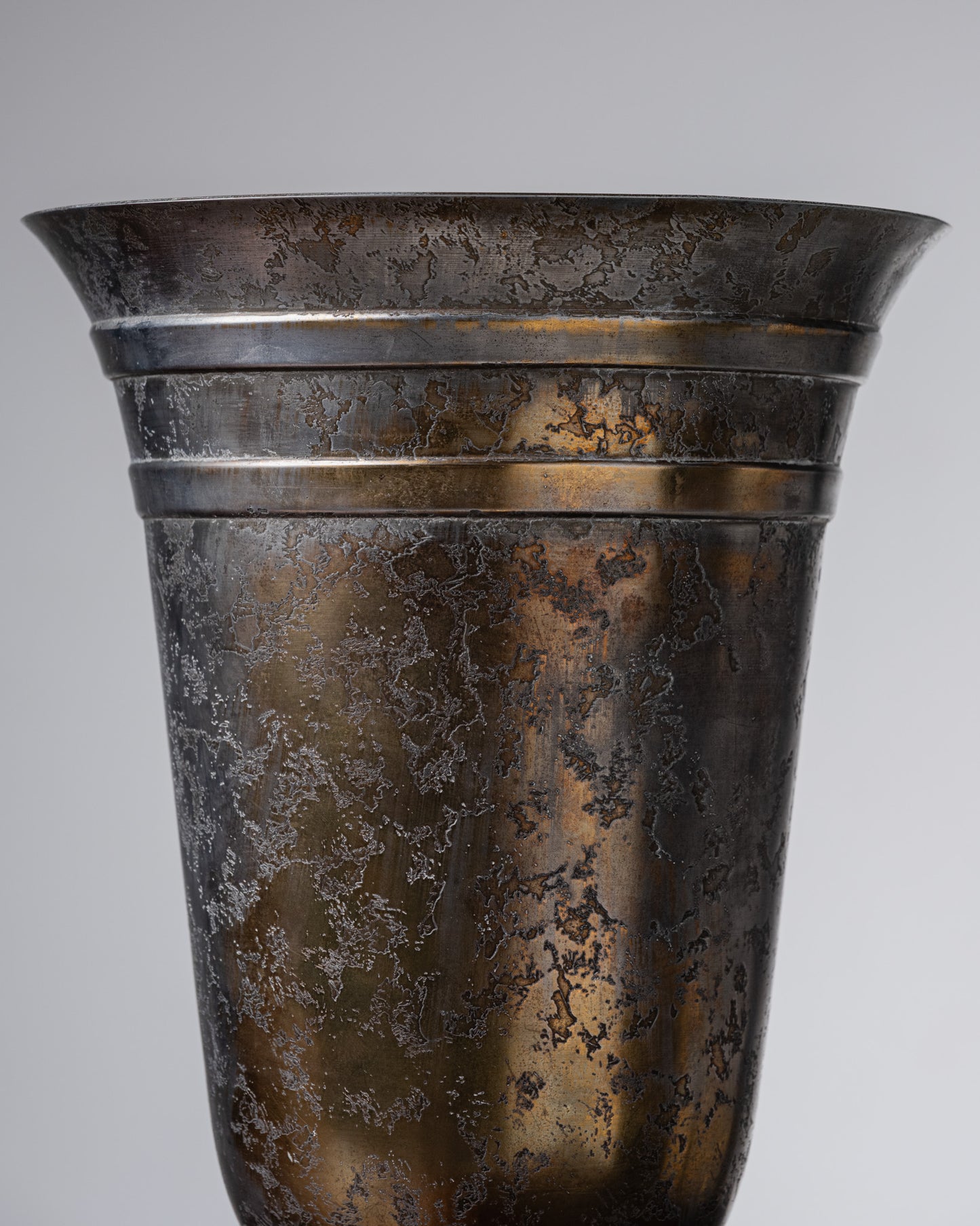 ART DECO METAL AND COPPER TULIP LAMP, 1930s