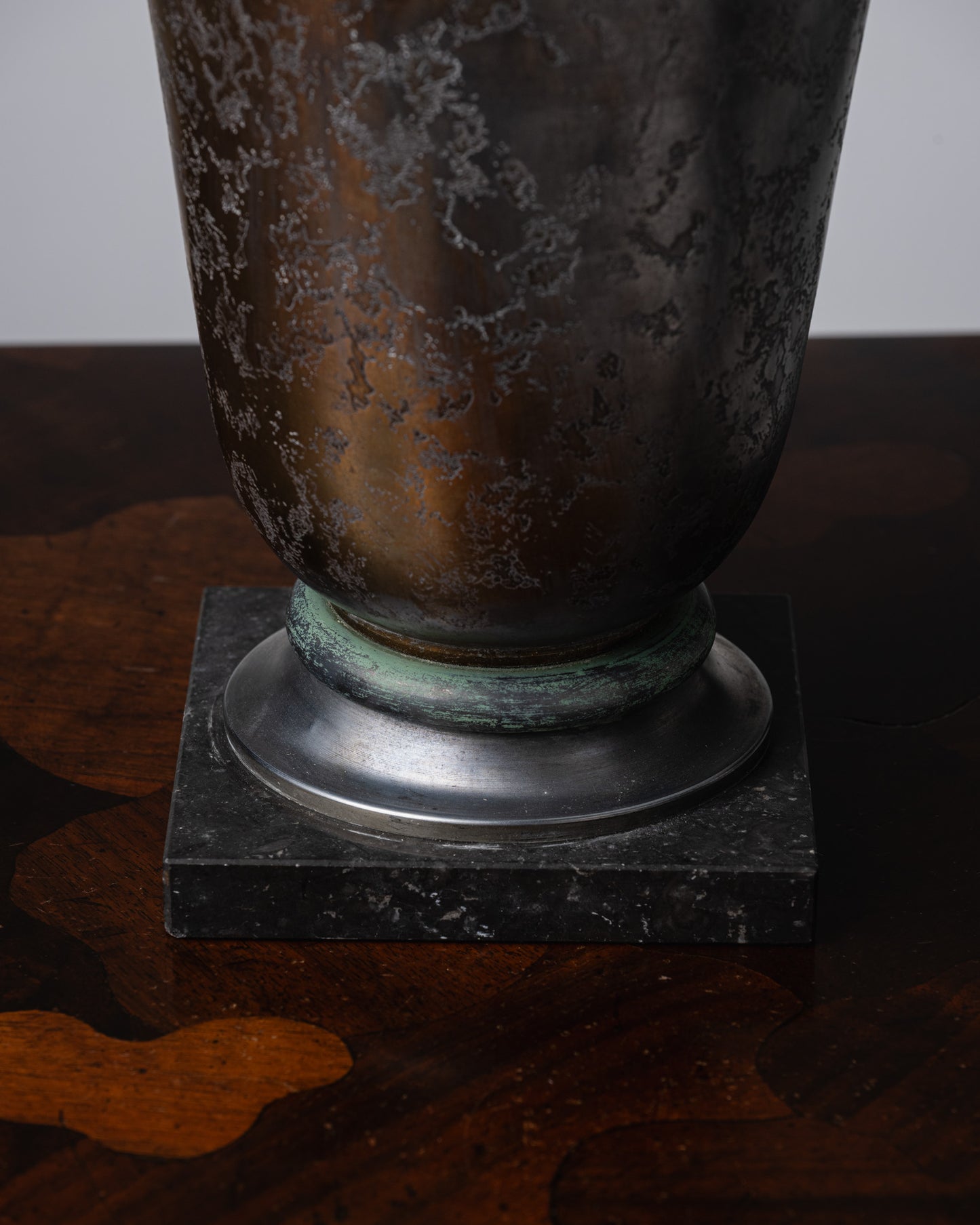 ART DECO METAL AND COPPER TULIP LAMP, 1930s