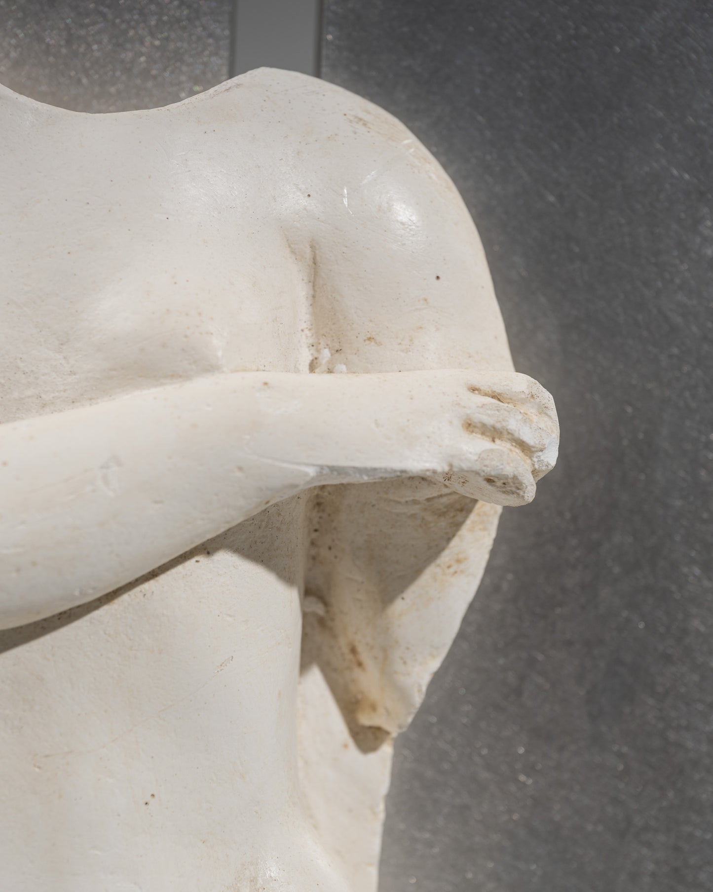 SCULPTURE MURALE BAS-RELIEF LES TROIS GRÂCES, 2000s