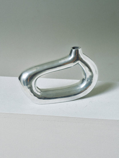 VASE MODERNISTE EN ALUMINIUM, 1980s