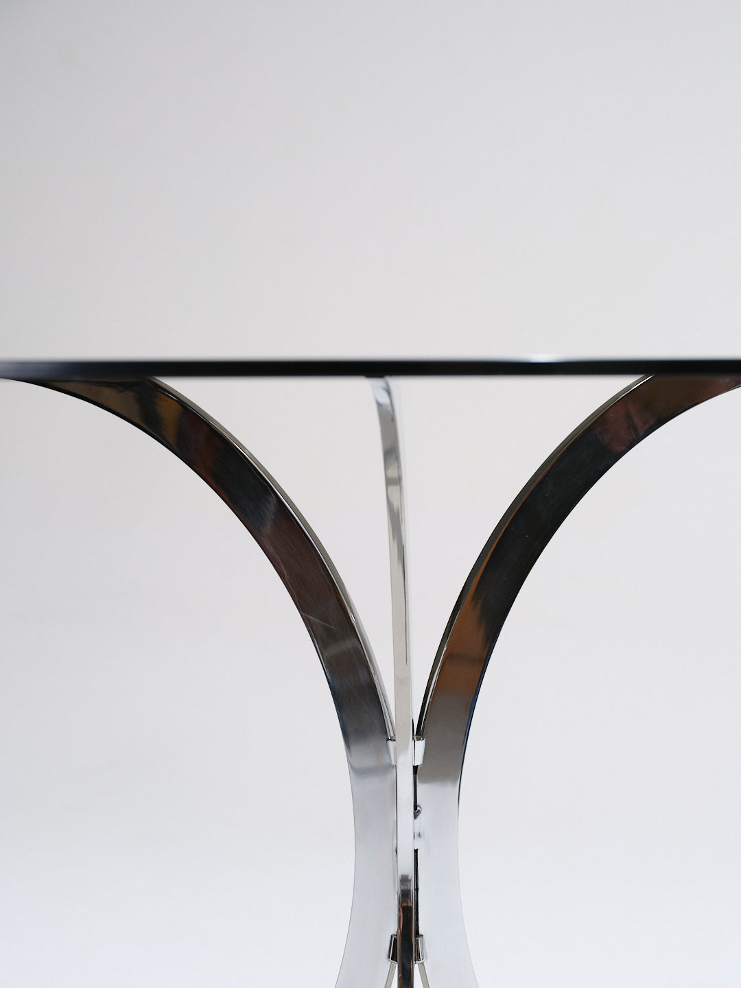 TABLE À MANGER RONDE EN VERRE ET MÉTAL, BORIS TABACOFF, 1970s