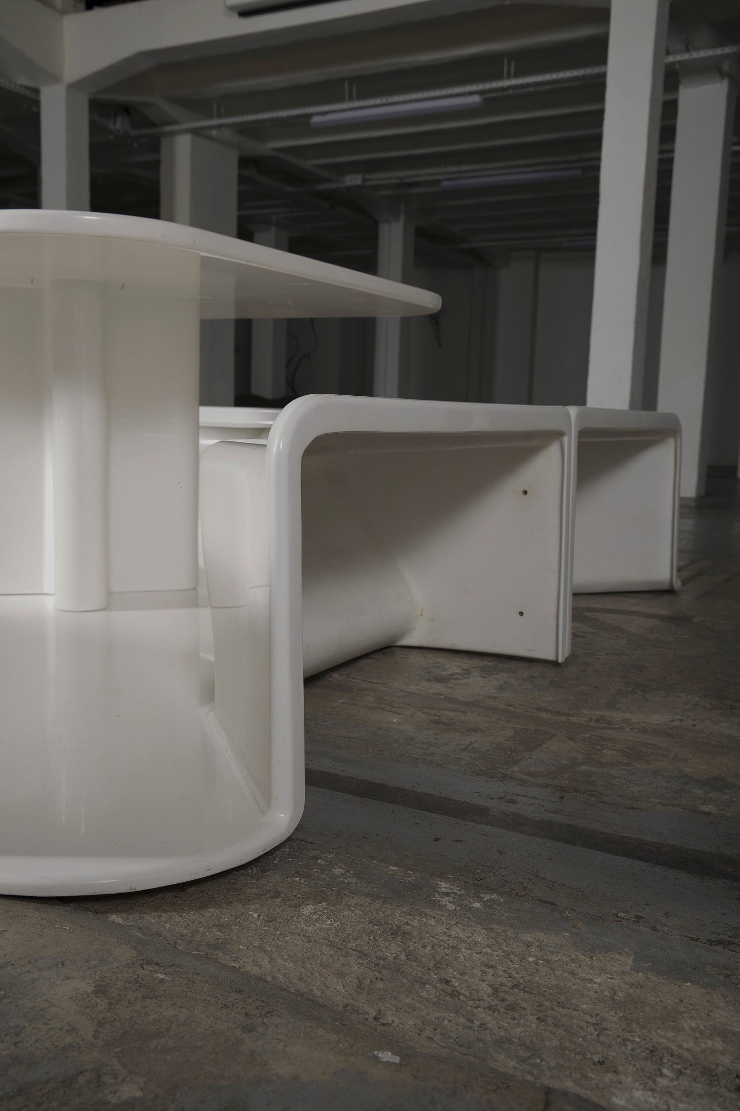 PROTOTYPE OF THE “MIAMI” TABLE PIERRE PAULIN