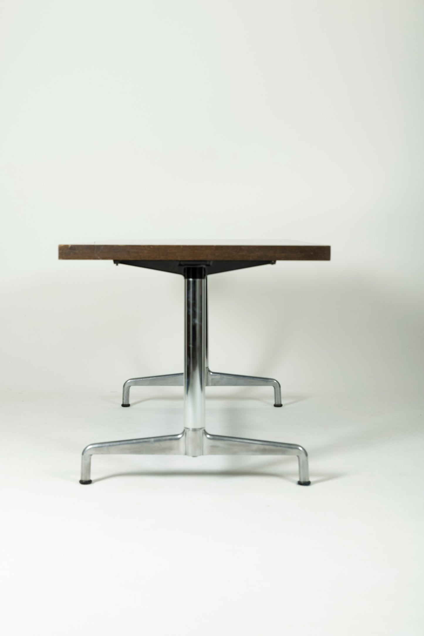 GIANCARLO PIRETTI DINING TABLE