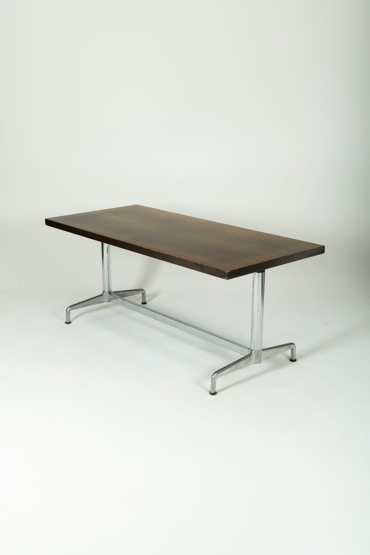 GIANCARLO PIRETTI DINING TABLE