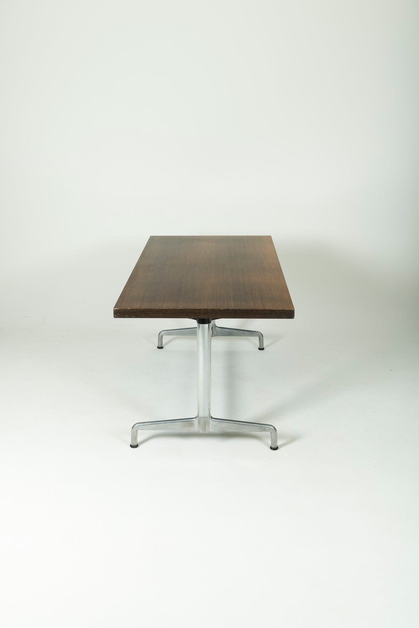 GIANCARLO PIRETTI DINING TABLE