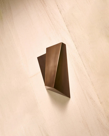 Katoptris brass wall light