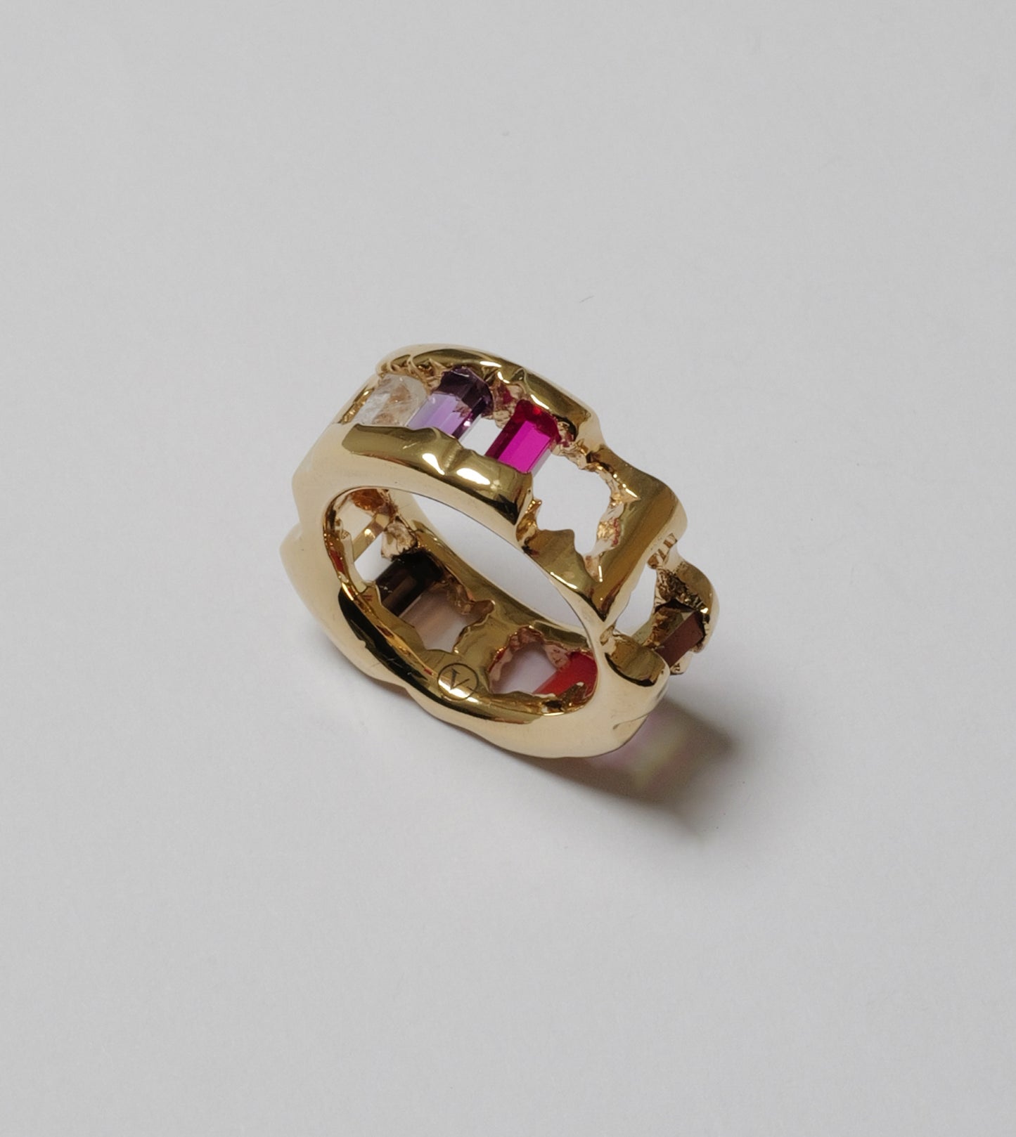 “SPLITTING” RING