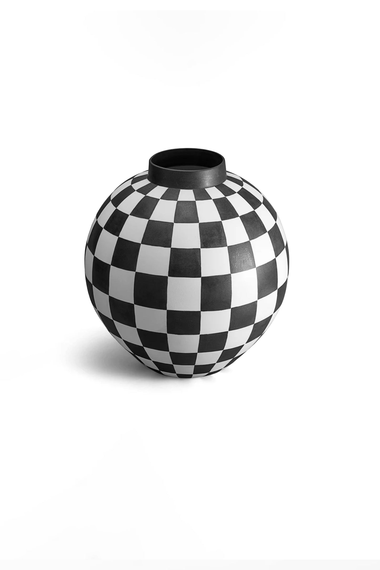 LARGE CHECKER VASE