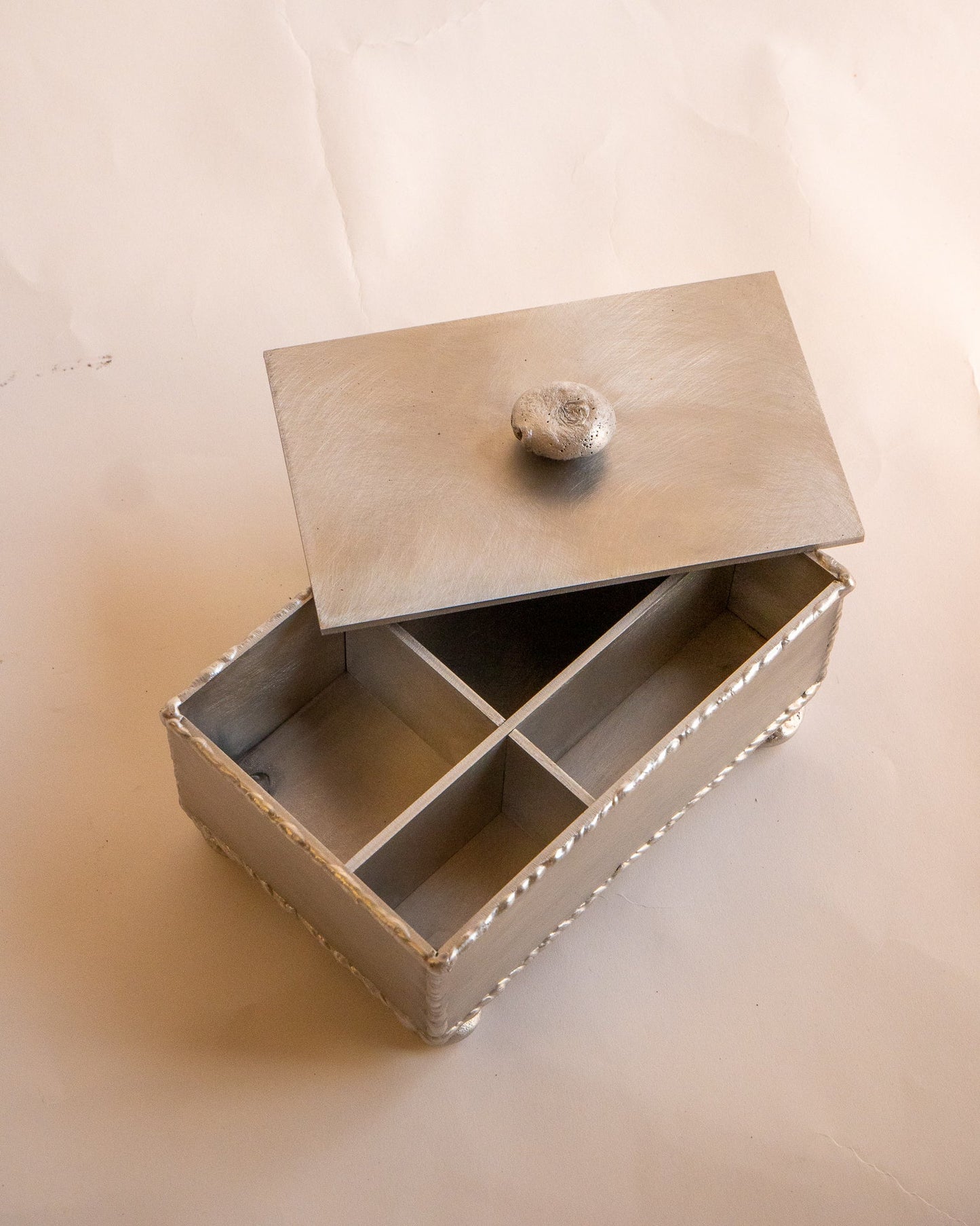 BOÎTE À BIJOUX EN ALUMINIUM