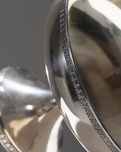 Silver metal foot cut decorated with two palmette friezes