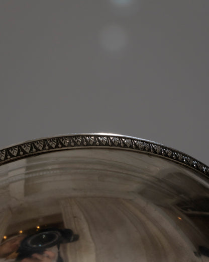 Silver metal foot cut decorated with two palmette friezes
