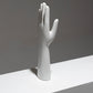 SCULPTURE DE MAIN EN PORCELAINE BLANCHE, 1950s