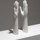 SCULPTURE DE MAIN EN PORCELAINE BLANCHE, 1950s