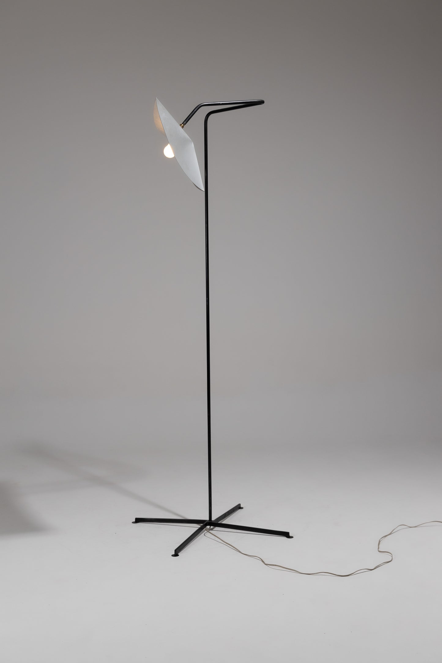 MODERNIST METAL FLOOR LAMP