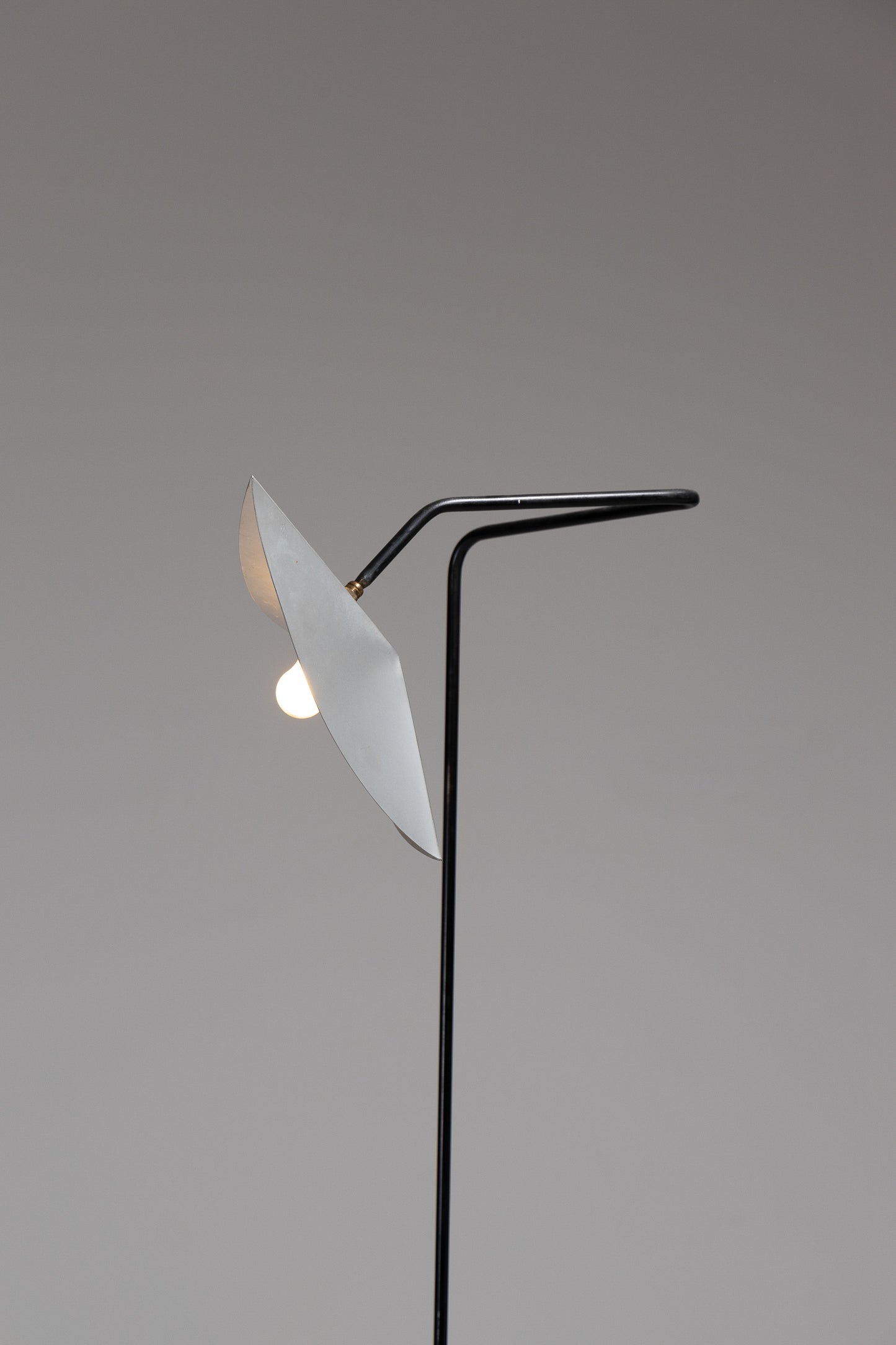 MODERNIST METAL FLOOR LAMP