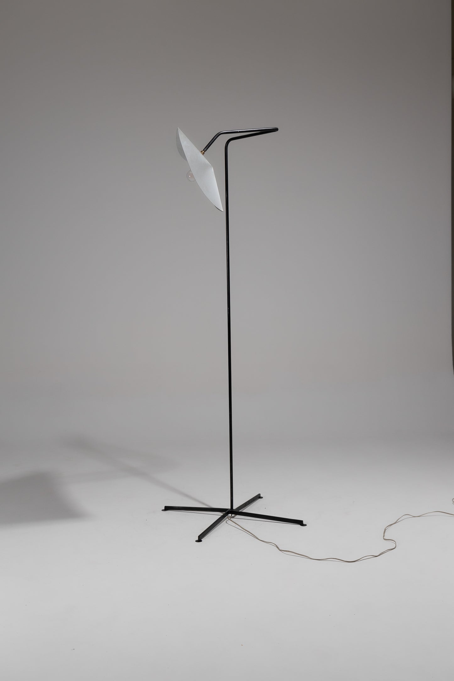 MODERNIST METAL FLOOR LAMP