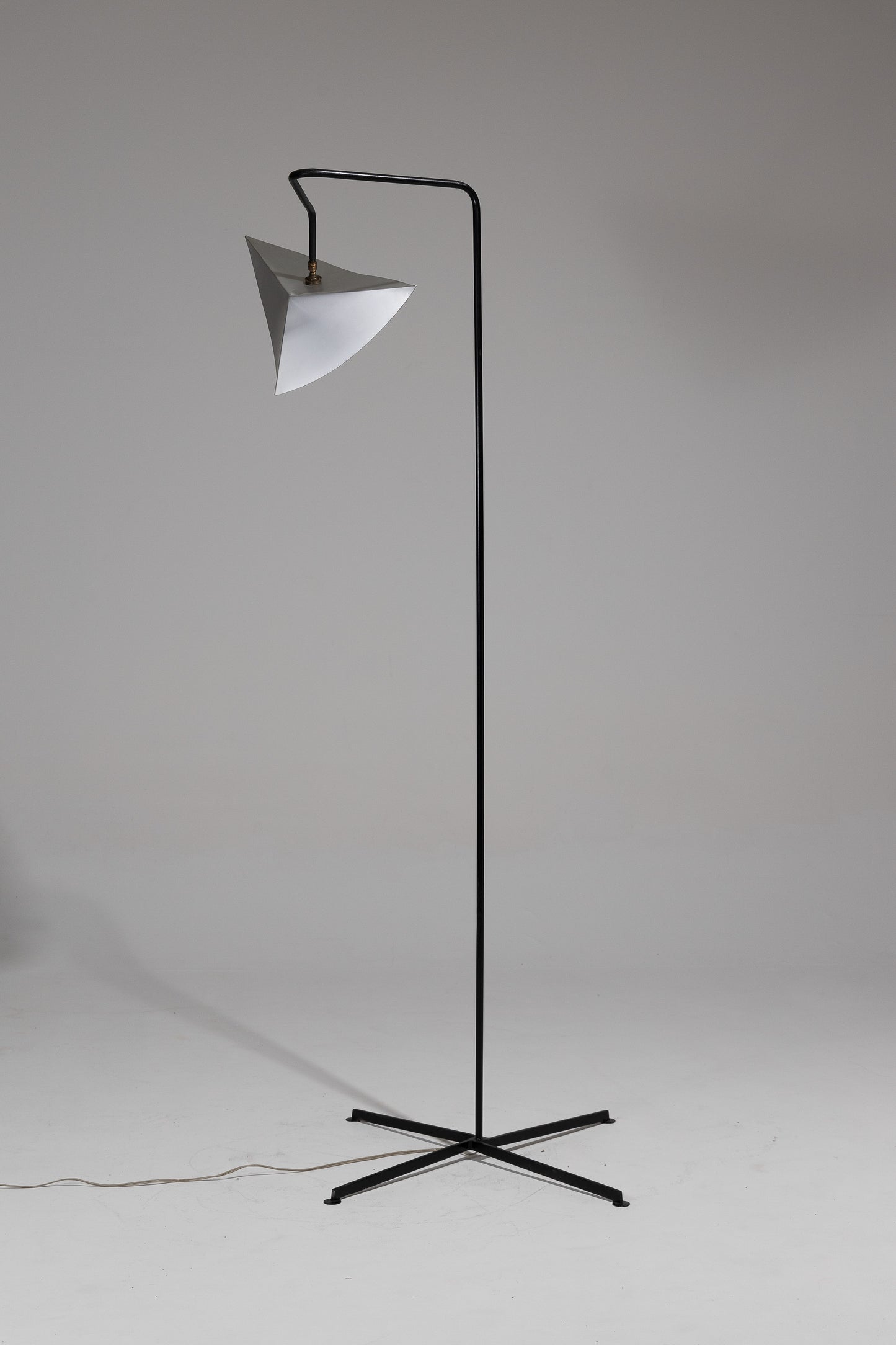 MODERNIST METAL FLOOR LAMP