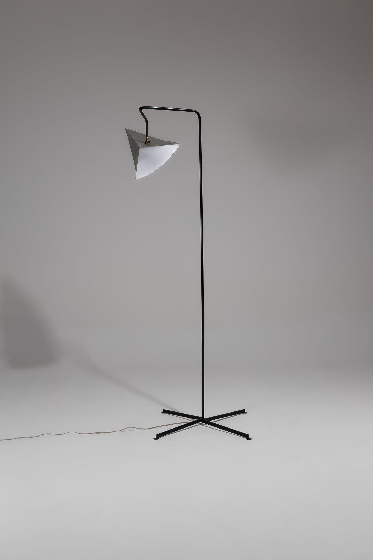 MODERNIST METAL FLOOR LAMP