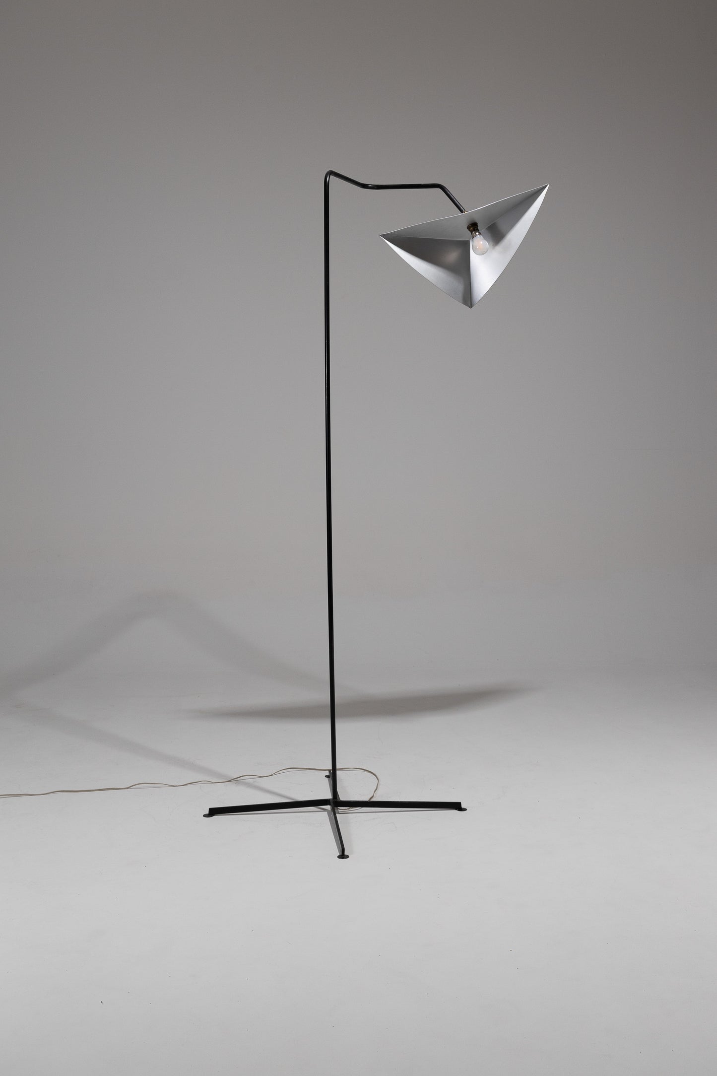 MODERNIST METAL FLOOR LAMP