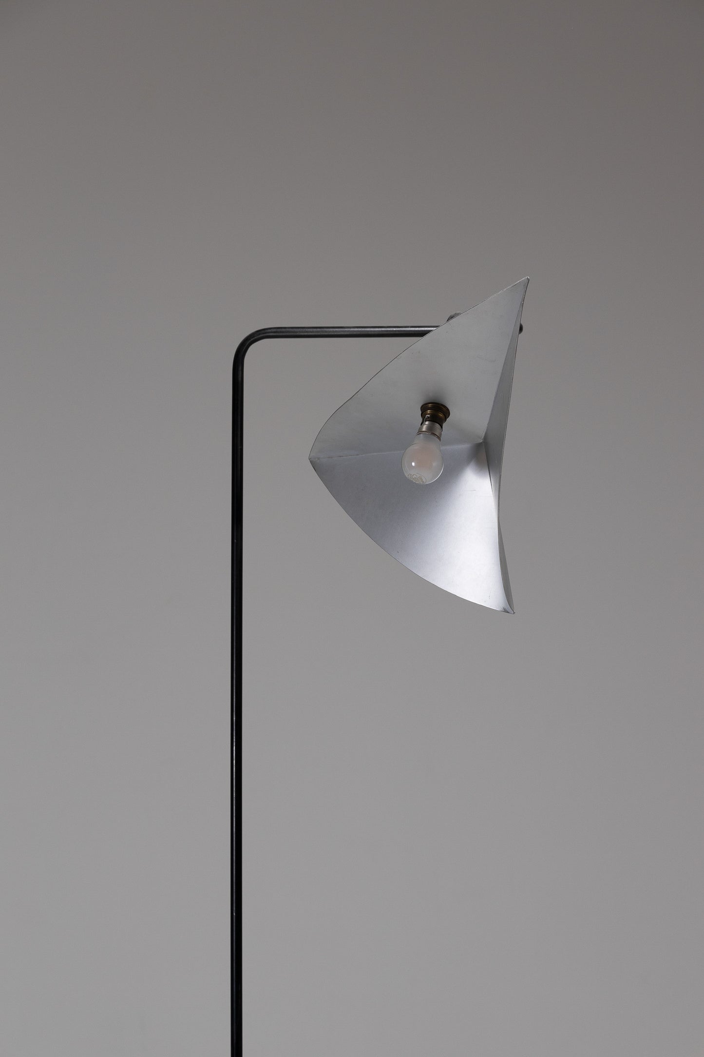 MODERNIST METAL FLOOR LAMP